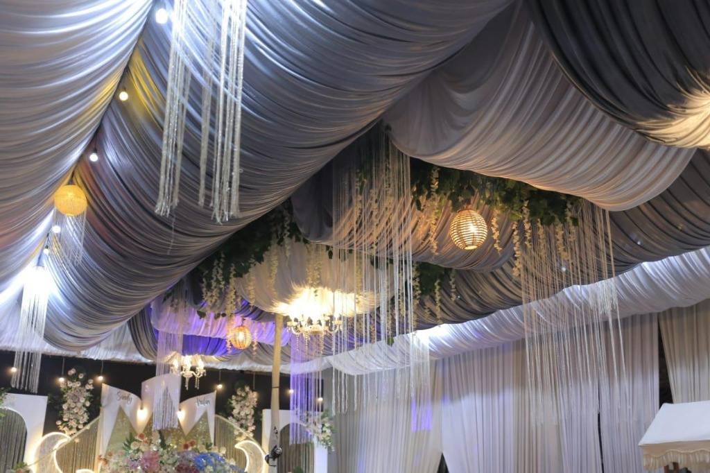 Dekorasi Tenda Mewah